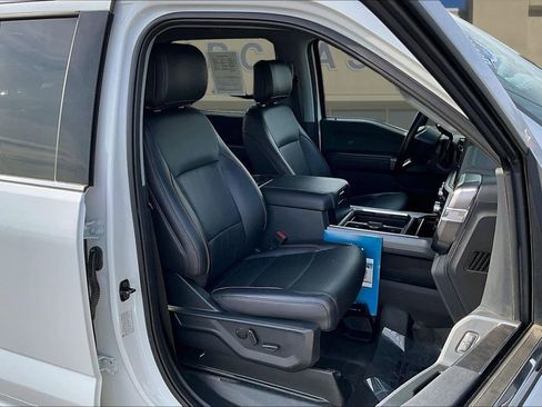 Used 2025 Ford F250 Lariat w/ Lariat Ultimate Package image 30