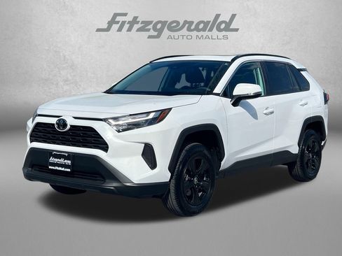 Used 2025 Toyota RAV4 XLE w/ Convenience Package image 2