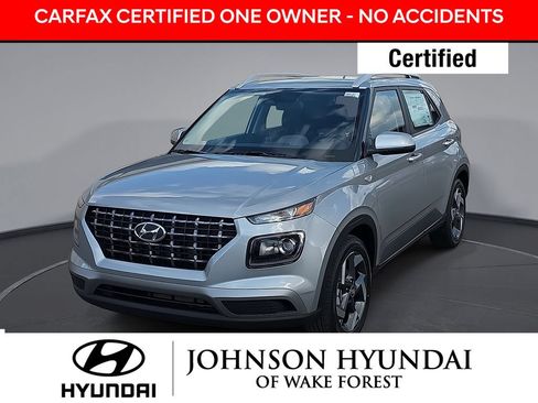 Certified 2026 Hyundai Venue SEL FWD image 1