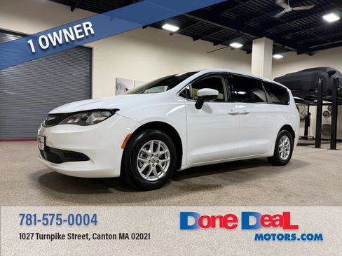Used 2022 Chrysler Voyager LX w/ Fleet Security Group FWD image 1