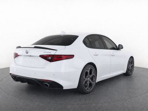Used 2019 Alfa Romeo Giulia w/ Quick Order Package 22K Sport RWD image 6