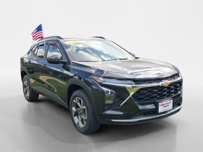 Used 2025 Chevrolet Trax LT