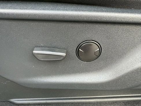 New 2025 Ford F150 XLT w/ Equipment Group 301A Standard image 24