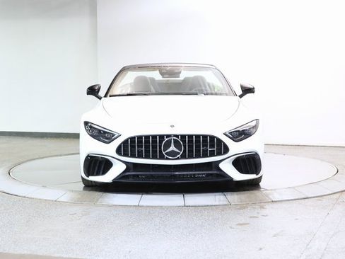Used 2022 Mercedes-Benz SL 55 AMG 4MATIC w/ Driver Assistance Package image 12