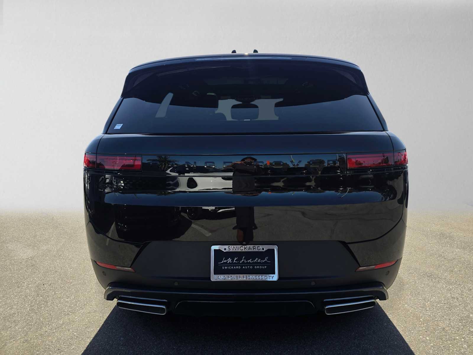 New 2027 Land Rover Range Rover Sport SE AWD/4WD image 4