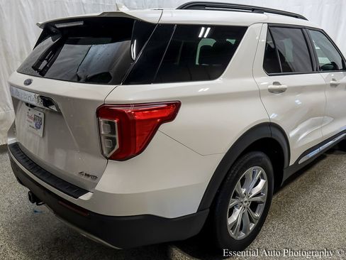 Used 2023 Ford Explorer XLT w/ Equipment Group 202A AWD/4WD image 7
