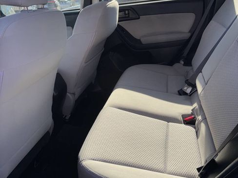 Used 2016 Subaru Forester 2.5i Premium image 23