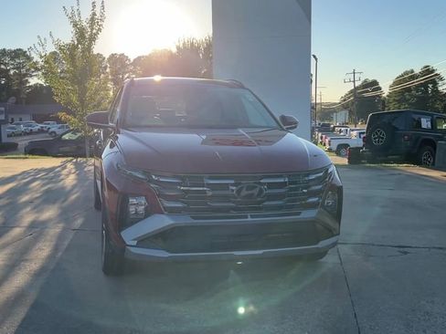 Used 2025 Hyundai Tucson Limited image 9