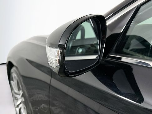 Used 2025 Genesis G70 2.5T image 16