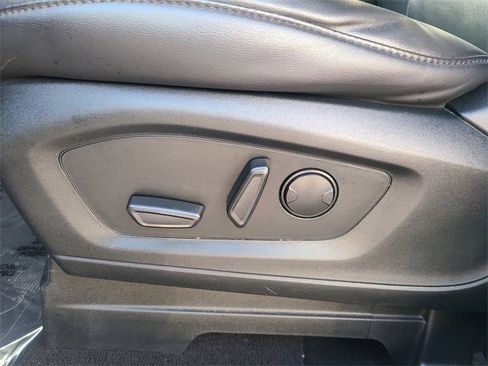 Used 2023 Ford Explorer XLT w/ Equipment Group 202A image 26