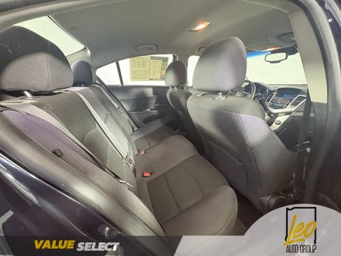 Used 2015 Chevrolet Cruze LT FWD image 9
