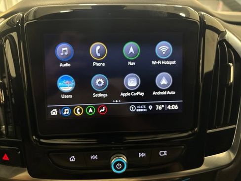 Used 2023 Chevrolet Traverse LT w/ LT Premium Package AWD/4WD image 19