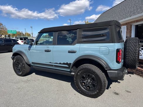 Used 2022 Ford Bronco Wildtrak image 16