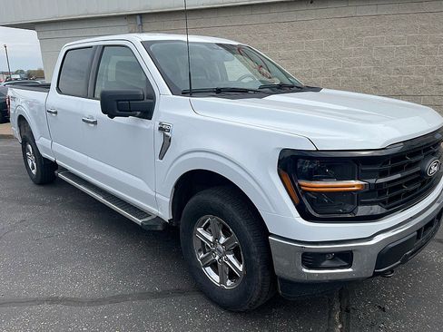 Used 2024 Ford F150 XLT w/ Tow/Haul Package AWD/4WD image 2