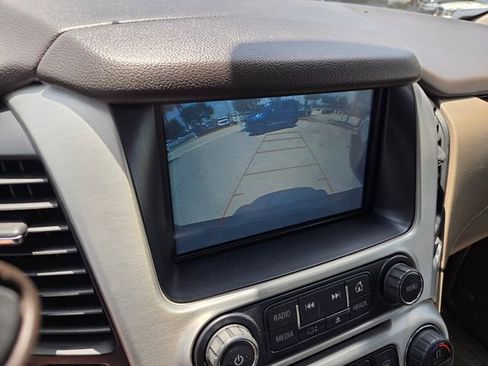Used 2020 GMC Yukon SLT w/ Graphite Performance Edition RWD image 32
