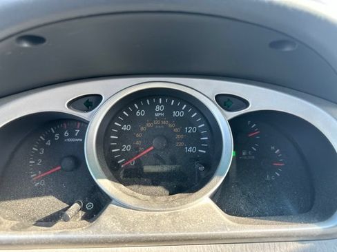 Used 2004 Toyota Highlander Limited AWD/4WD image 12
