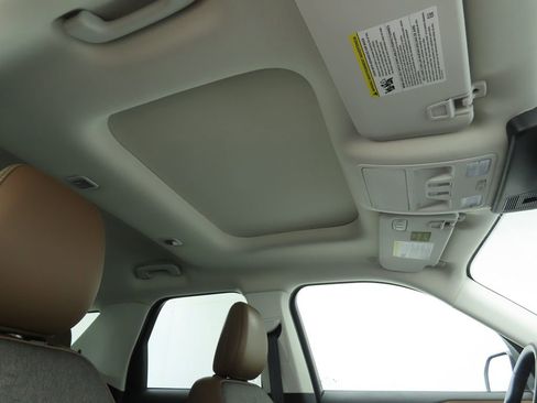 Used 2024 Ford Bronco Sport Outer Banks w/ Tech Package image 18