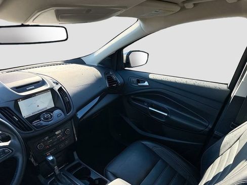 Used 2017 Ford Escape Titanium image 24