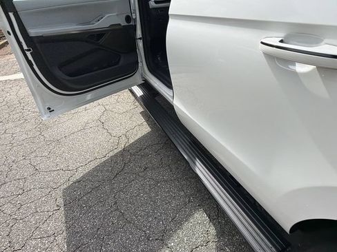 New 2027 Lincoln Navigator L Black Label AWD/4WD image 12