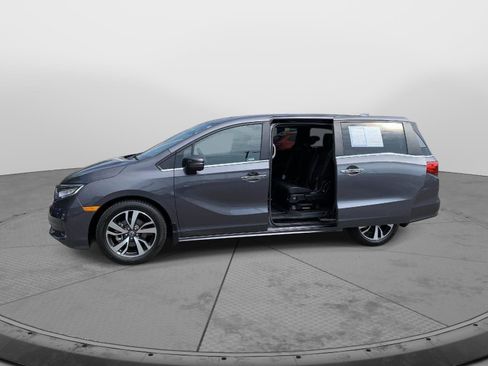 Certified 2024 Honda Odyssey Touring image 32