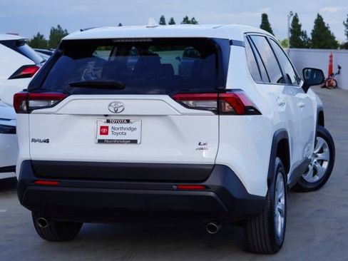 Certified 2024 Toyota RAV4 LE AWD/4WD image 8