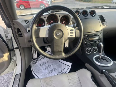 Used 2004 Nissan 350Z Touring w/ Aerodynamics Pkg image 14