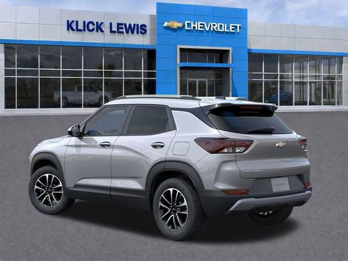 New 2026 Chevrolet TrailBlazer LT FWD image 3