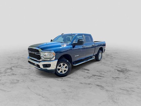 Certified 2024 RAM 2500 Big Horn AWD/4WD image 3