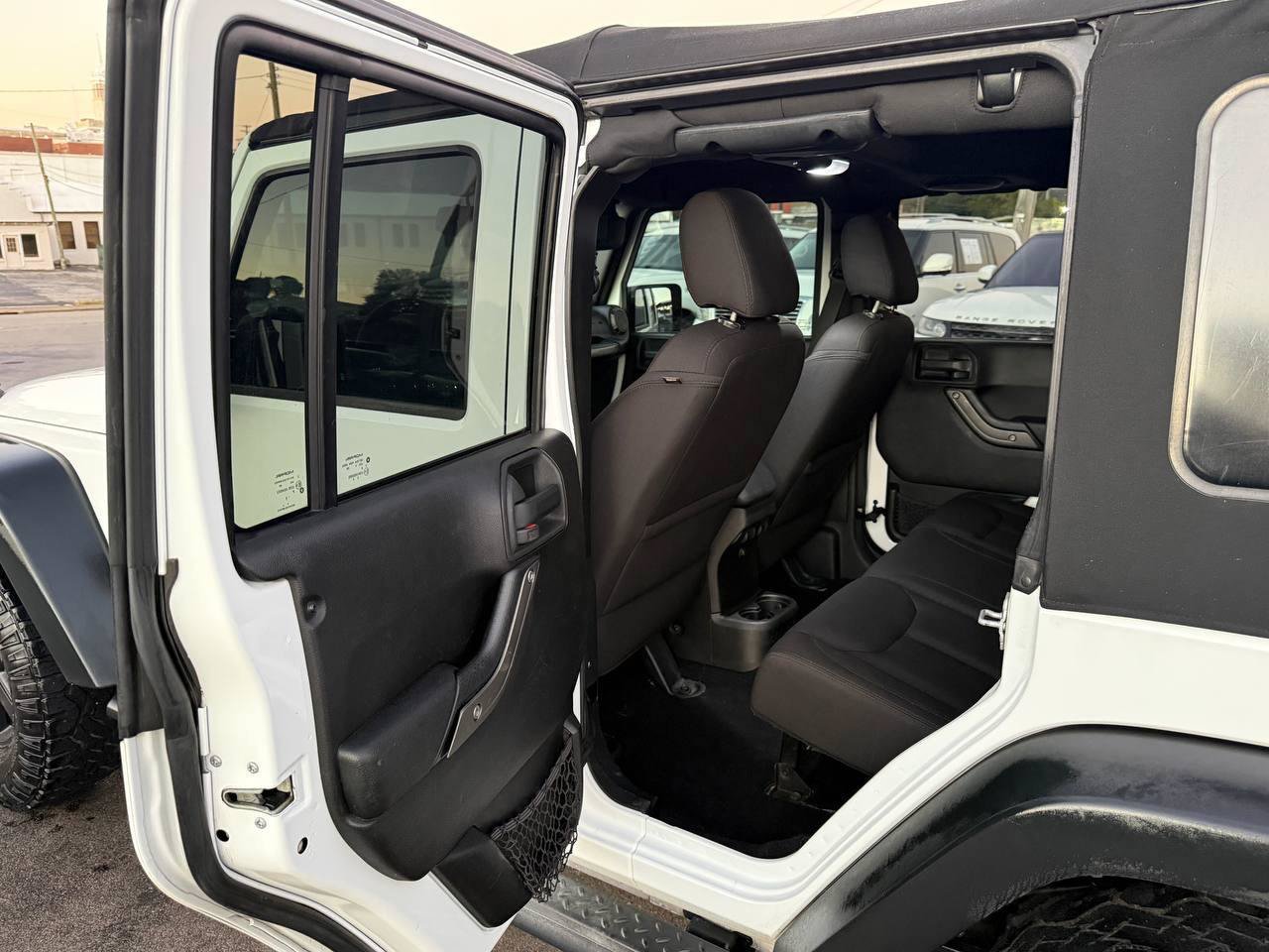 Used 2014 Jeep Wrangler Unlimited Sport w/ Quick Order Package 24S AWD/4WD image 33
