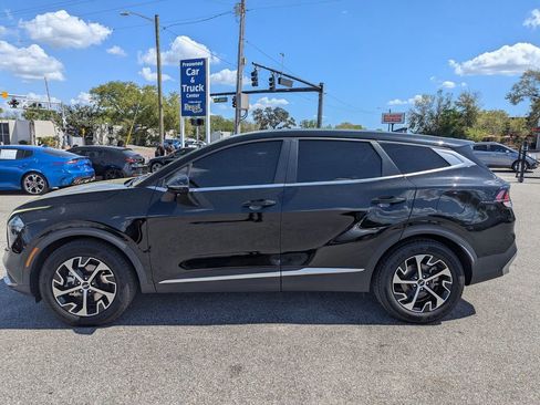 Used 2023 Kia Sportage EX image 5