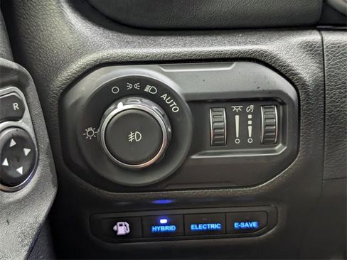 Used 2021 Jeep Wrangler Unlimited Sahara w/ Safety Group image 25