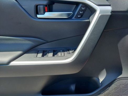 Certified 2022 Toyota RAV4 XLE Premium AWD/4WD image 36