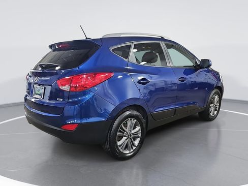 Used 2015 Hyundai Tucson SE image 3