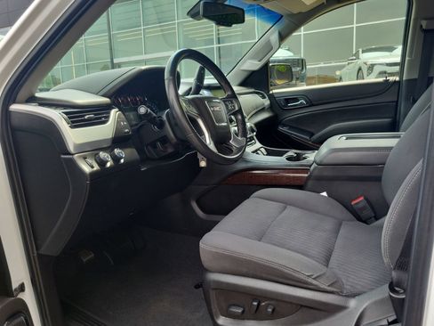 Used 2020 GMC Yukon SLE w/ Convenience Package AWD/4WD image 9