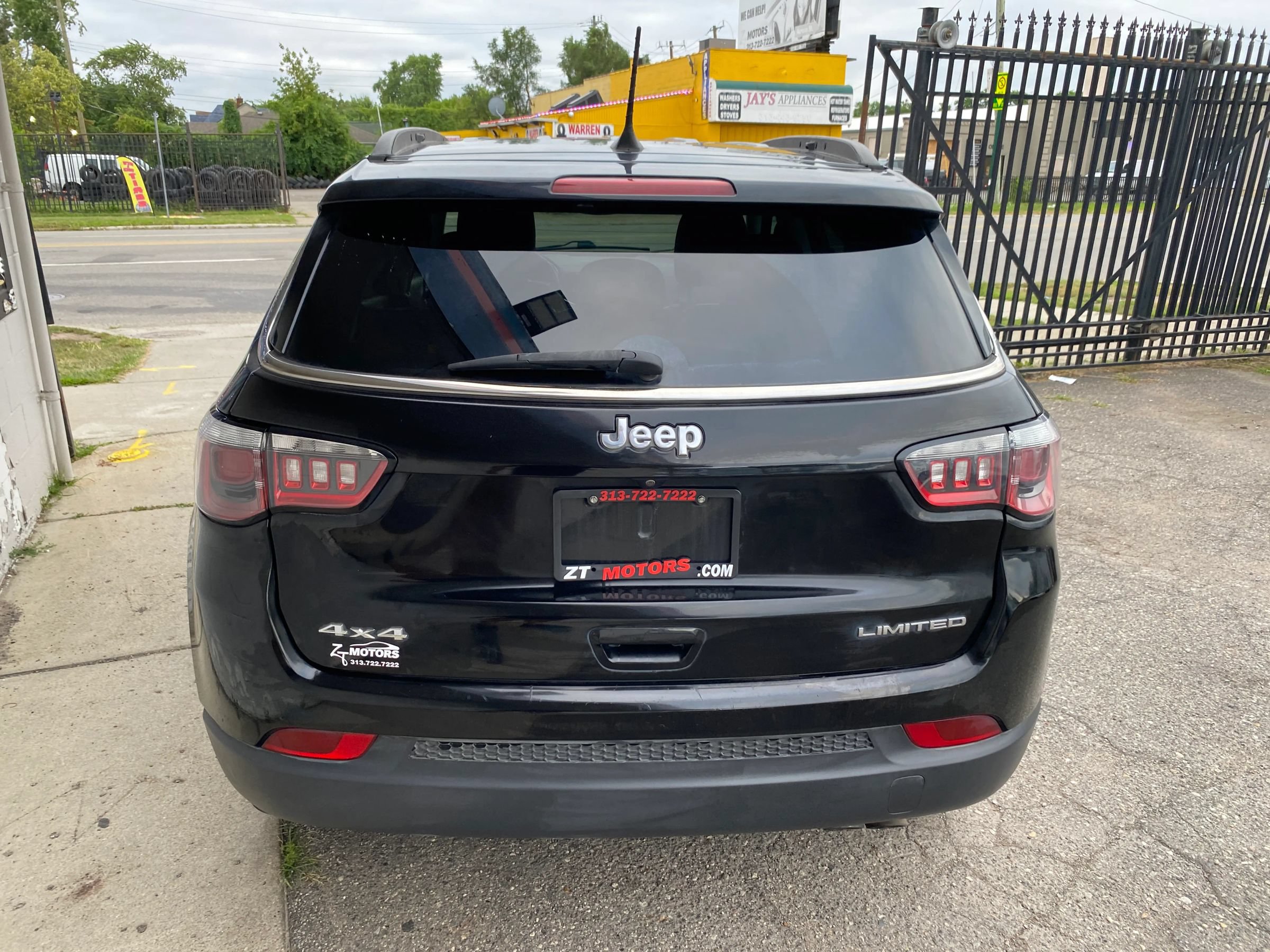 Used 2019 Jeep Compass Limited AWD/4WD image 7