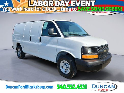Used 2015 Chevrolet Express 2500 RWD image 1