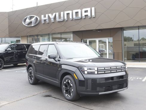 New 2025 Hyundai Santa Fe SE image 1