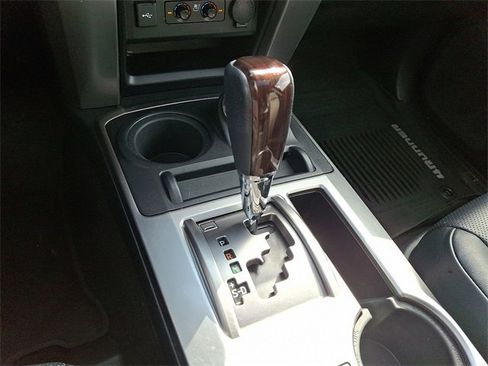 Used 2021 Toyota 4Runner Limited image 15