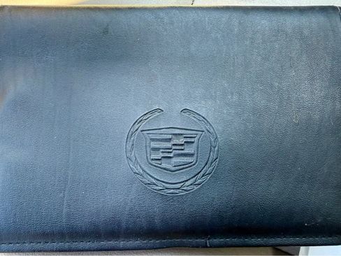 Used 2004 Cadillac Seville SLS w/ Preferred Equipment Group image 12