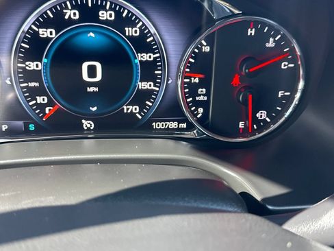 Used 2018 GMC Acadia Denali w/ Technology Package AWD/4WD image 16
