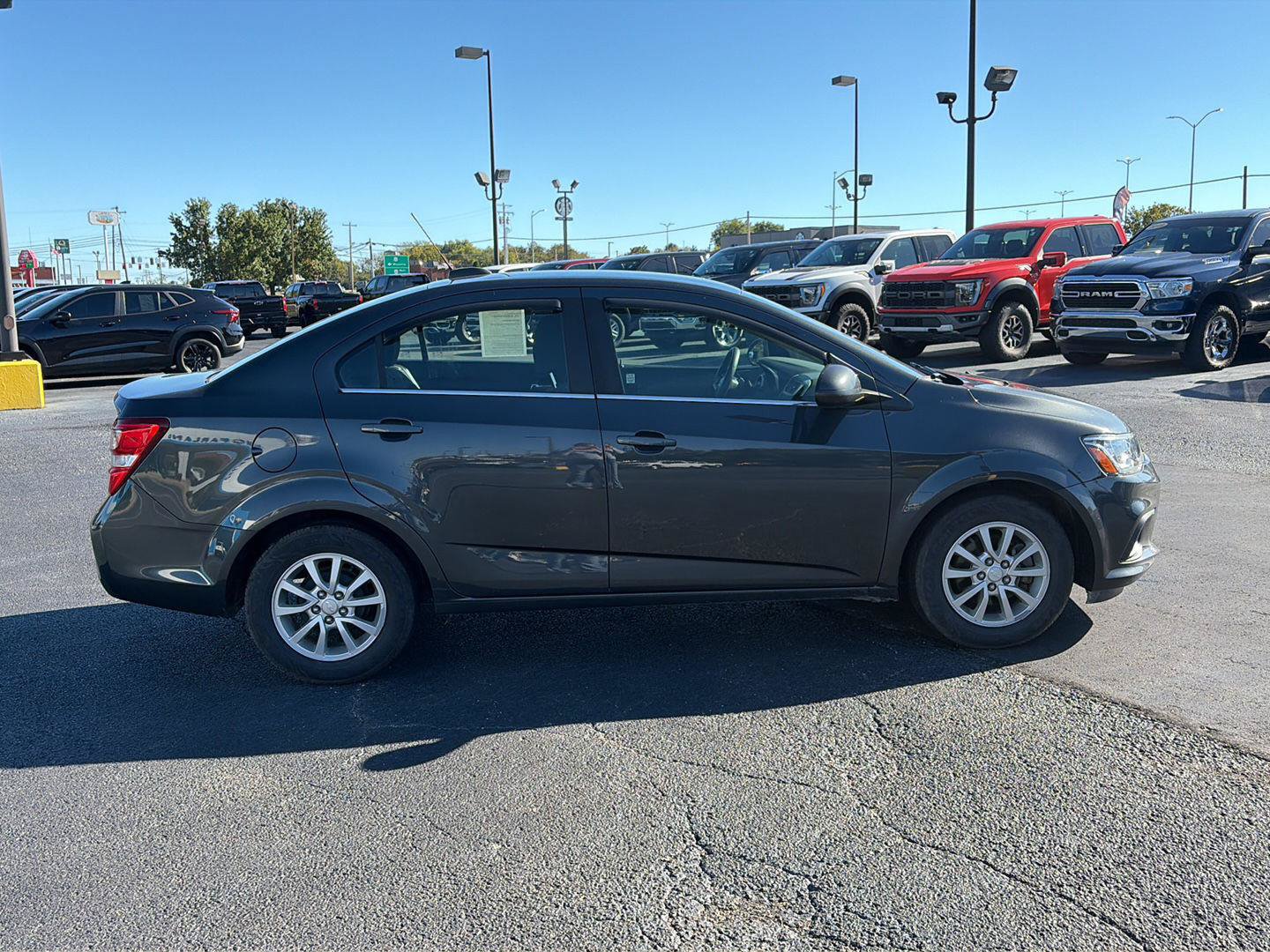 Used 2019 Chevrolet Sonic LT FWD image 6