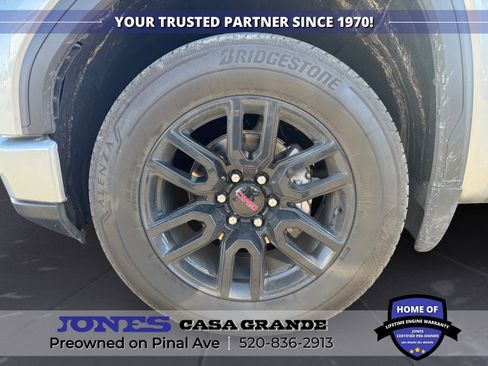 Used 2025 GMC Sierra 1500 Elevation image 14