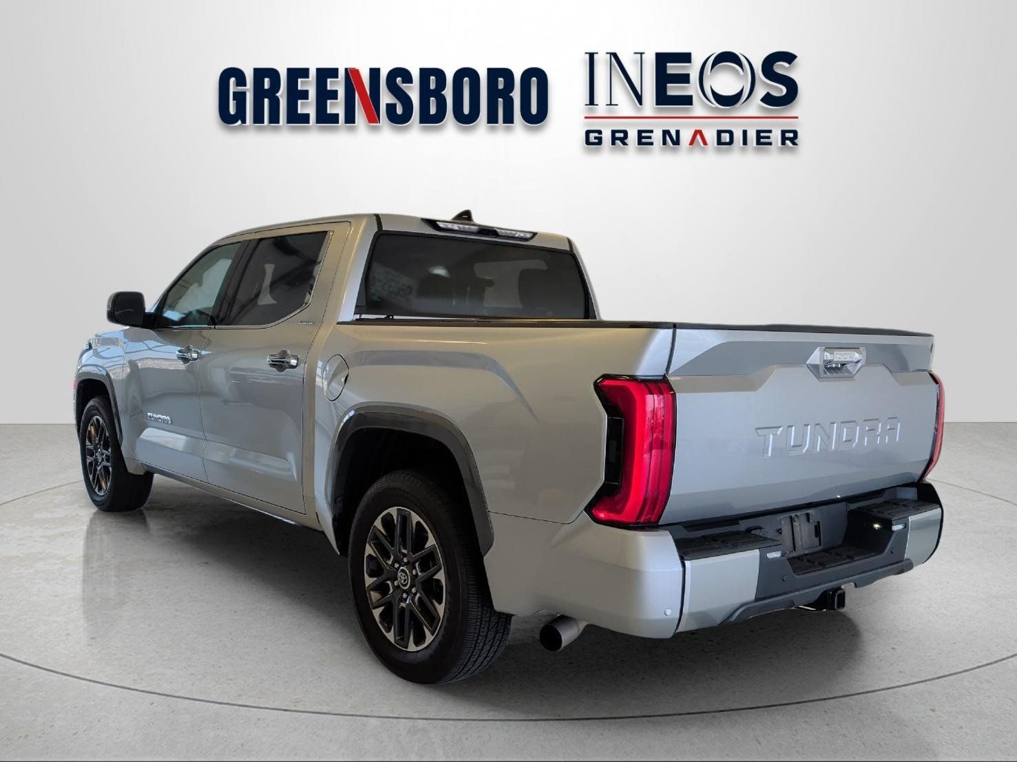 Used 2023 Toyota Tundra Limited w/ Power Package RWD image 3