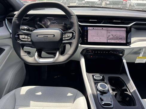 New 2026 Jeep Cherokee Laredo AWD/4WD image 2