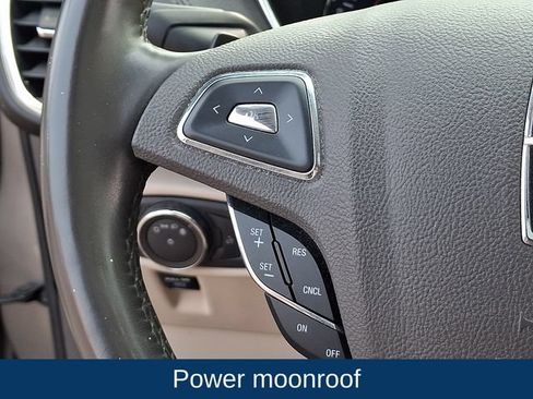 Used 2017 Lincoln MKX Reserve w/ Lincoln MKX Climate Package AWD/4WD image 7