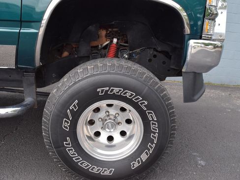 Used 1997 Chevrolet Silverado 1500 4x4 Regular Cab w/ Preferred Equipment Group 2 image 26