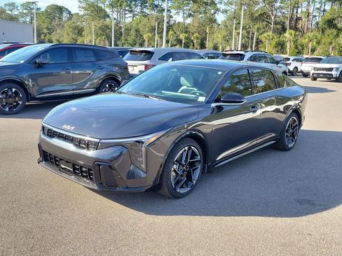 New 2026 Kia K4 GT-Line image 3
