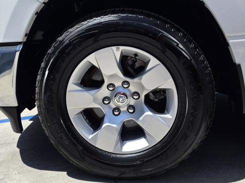 Used 2020 RAM 1500 Big Horn RWD image 13