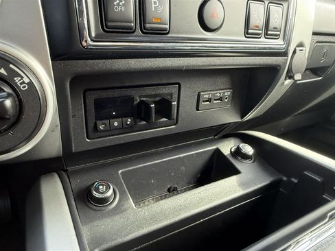 Used 2019 Nissan Titan PRO-4X w/ Pro-4x Convenience Package image 43
