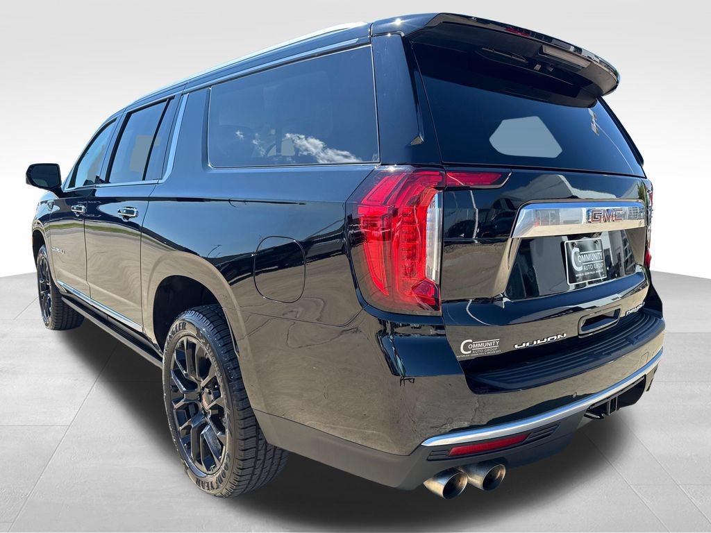 Certified 2023 GMC Yukon XL Denali w/ Denali Reserve Package AWD/4WD image 4